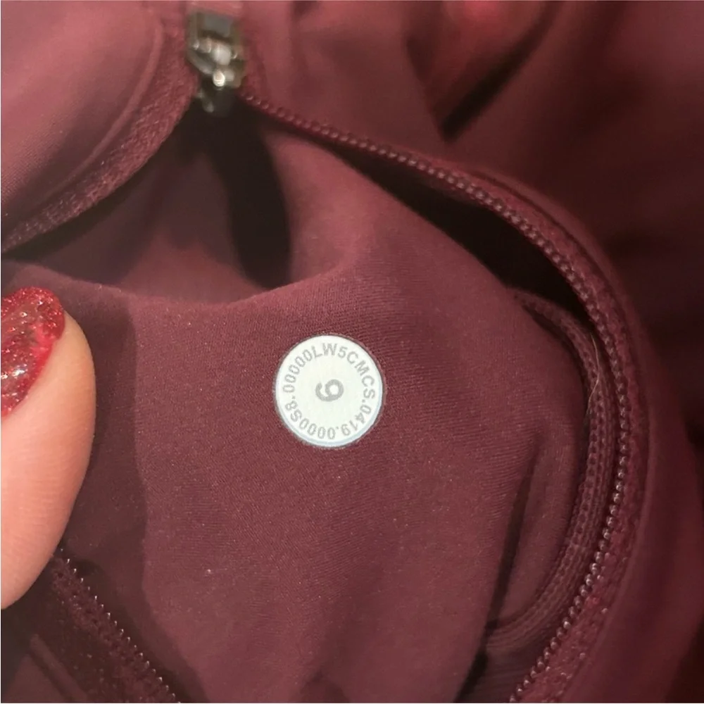 #30- $8 π LULULEMON Mid-Rise Tight Legging Speckle Shine Garnet Size 6 - Picture 4 of 4